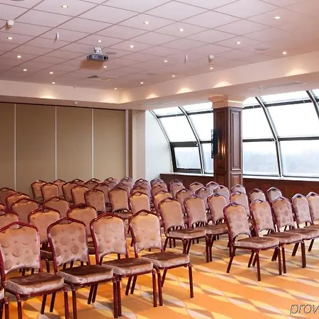 Отель Crowne Plaza Минск