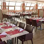 Crowne Plaza - Minsk, An Ihg Готель