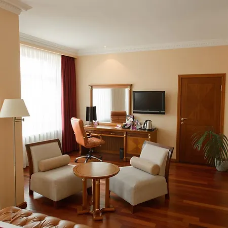 Crowne Plaza - Minsk, An Ihg