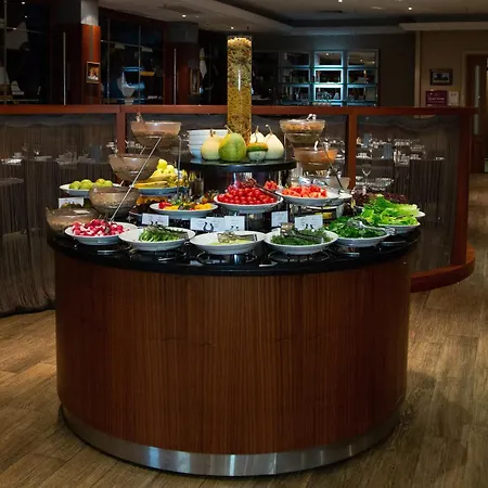 Crowne Plaza - Minsk, An Ihg Готель 5*