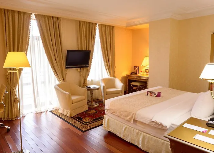 Otel Crowne Plaza - Minsk, An Ihg 5*