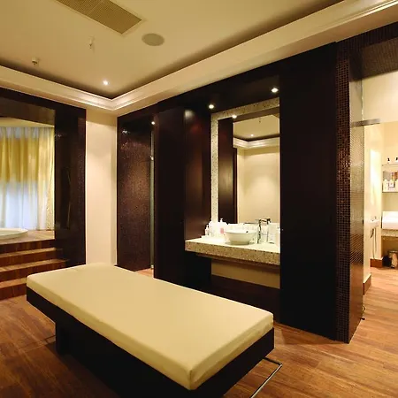 Crowne Plaza - Minsk, An Ihg Minsk