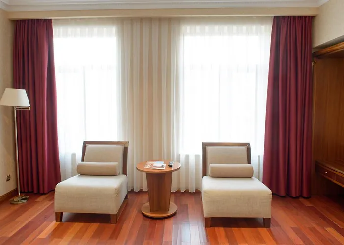 Crowne Plaza - Minsk, An Ihg ホテル 5*