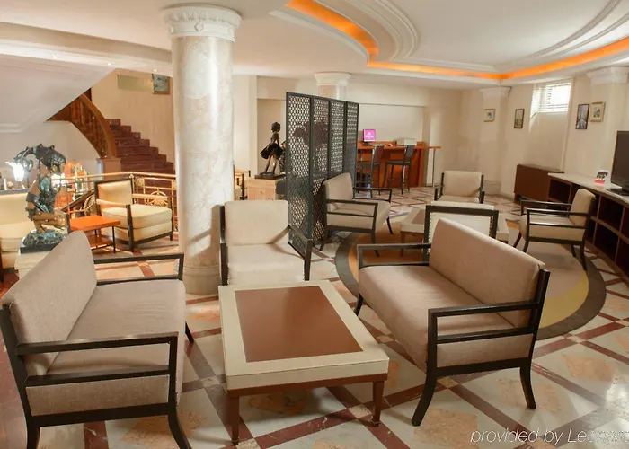 ホテル Crowne Plaza - Minsk, An Ihg