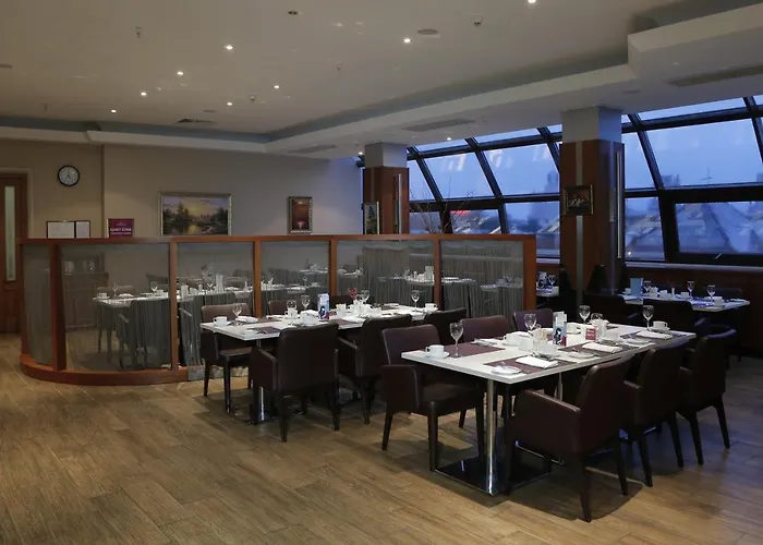 Crowne Plaza - Minsk, An Ihg ホテル 5*